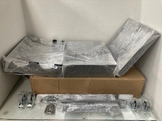 Lot 825  
            Marchington SR13 - Parcel Delivery Only 
                
POKA PREMIUM DETAILING TROLLEY IN BLACK: LOCATION - B11