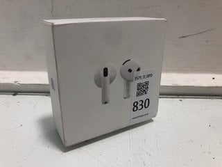Lot 830  
            Marchington SR13 - Parcel Delivery Only 
                
APPLE AIRPODS 4 WIRELESS HEADPHONES IN WHITE - ORIGINAL RRP £129: LOCATION - B12