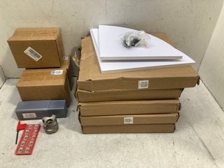 Lot 928  
            Marchington SR13 - Parcel Delivery Only 
                
4 X EJOYOUS FACE MILL HOLDERS TO INCLUDE 5 X JOYOUS 3 PIECE FLOATING CORNER SHELV...