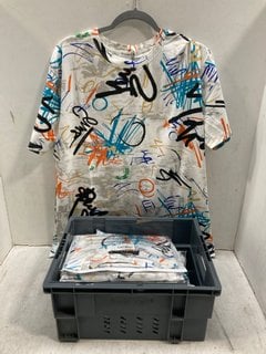 Lot 933  
            Marchington SR13 - Parcel Delivery Only 
                
QTY OF ROMANO MENS T-SHIRTS IN SIZES L/XL: LOCATION - B16