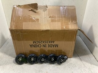 Lot 961  
            Marchington SR13 - Parcel Delivery Only 
                
QTY OF CASTOR TROLLEY WHEELS: LOCATION - B17