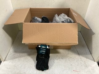 Lot 962  
            Marchington SR13 - Parcel Delivery Only 
                
QTY OF PORTWEST DERMI GRIP NOPR NITRILE GLOVES IN BLACK: LOCATION - B17