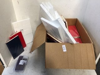 Lot 975  
            Marchington SR13 - Parcel Delivery Only 
                
QTY OF ASSORTED ITEMS TO INCLUDE QTY OF NOTEBOOKS IN VARIOUS COLOURS: LOCATION - C17