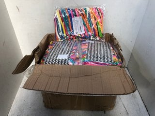 Lot 989  
            Marchington SR13 - Parcel Delivery Only 
                
QTY OF EVOSTAT CONSULTING BALLOON PACKS: LOCATION - C17