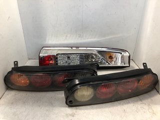 Lot 996  
            Marchington SR13 - Parcel Delivery Only 
                
3 X ASSORTED VEHICLE REPLACEMENT PARTS TO INCLUDE RENAULT GROUP TAIL LAMP: LOCATI...