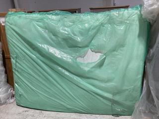 Lot 552  
            Birmingham SR103  - Collection or Optional Delivery Available 

                
NON SLIP DOUBLE MATTRESS