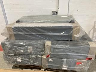 Lot 574  
            Birmingham SR103  - Collection or Optional Delivery Available 

                
1 PALLET OF DIVAN BASES WITH 1 HEADBOARD (KERBSIDE PALLET DELIVERY)