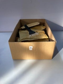 Lot 203  
            Nottingham SR1 - Delivery Only 
                
BOX OF VARIOUS ITEMS INC. IPHONE 16 CASES & SCREEN PROTECTORS