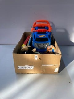 Lot 204  
            Nottingham SR1 - Delivery Only 
                
BOX OF VARIOUS TOYS AND GAMES INC. UNICORN ACADEMY SOPHIA & WILDSTAR TOY