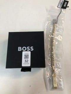 Lot 32  
            Nottingham SR1 - Delivery Only 

                
BOSS CARTER MEN'S BRACELET MODEL: 1580318 - ORIGINAL RRP £109