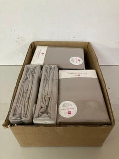 Lot 387  
            Nottingham SR1 - Delivery Only 

                
BOX OF VARIOUS SIZED DUVET COVER SETS