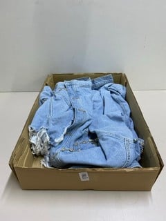 Lot 427  
            Nottingham SR1 - Delivery Only 
                
BOX OF DESIGNER CLOTHING - VARIOUS SIZES & VARIOUS COLOURS