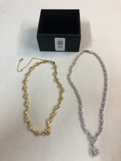 Lot 48  
            Nottingham SR1 - Delivery Only 

                
BOX OF VARIOUS JEWELLERY ITEMS INC. CHAIN