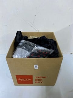 Lot 557  
            Nottingham SR1 - Delivery Only 

                
BOX OF VARIOUS DESIGNER CLOTHING - MULTIPLE SIZES & MULTIPLE COLOURS