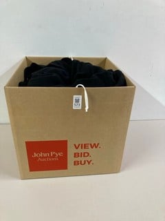Lot 573  
            Nottingham SR1 - Delivery Only 

                
BOX OF VARIOUS DESIGNER CLOTHING - MULTIPLE SIZES & MULTIPLE COLOURS
