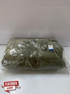 Lot 608  
            Nottingham SR1 - Delivery Only 

                
SUPERDRY RIPSTOP LONGLINE PUFFER JACKET - GREEN - SIZE - UK 16