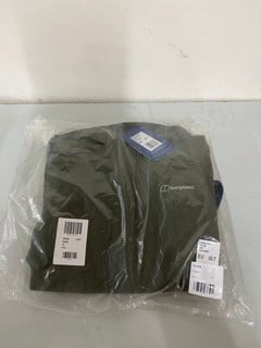 Lot 665  
            Nottingham SR1 - Delivery Only 

                
BERGAUS WOMEN'S 3-IN-1 ELARA GEMINI JACKET - GREEN - SIZE - UK 12