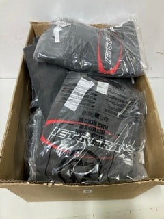 Lot 691  
            Nottingham SR1 - Delivery Only 

                
BOX OF VARIOUS DESIGNER CLOTHING - MULTIPLE SIZES & MULTIPLE COLOURS