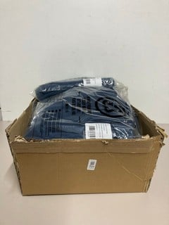 Lot 701  
            Nottingham SR1 - Delivery Only 

                
BOX OF VARIOUS DESIGNER CLOTHING - MULTIPLE SIZES & MULTIPLE COLOURS