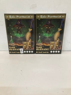 Lot 184  
            Nottingham SR2 - Delivery Only 

                
2 X MAGIC PHARMACIST DIY BOOK NOOK