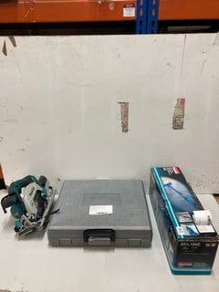Lot 269  
            Nottingham SR2 - Delivery Only 

                
3 X D.I.Y ITEMS INC MAKITA CORDLESS CLEANER