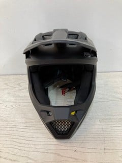 Lot 35  
            Nottingham SR2 - Delivery Only 

                
FOX RAMPAGE MOUNTAIN BIKE HELMET ORIGINAL RRP: £349.99