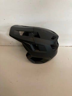 Lot 392  
            Nottingham SR2 - Delivery Only 

                
MIPS DROP FRAME HELMET