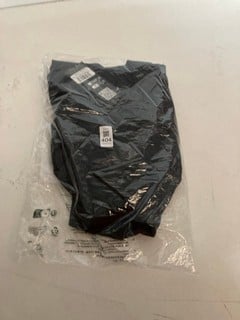 Lot 404  
            Nottingham SR2 - Delivery Only 

                
ENDURA CYCLING SHORTS UK SIZE: M