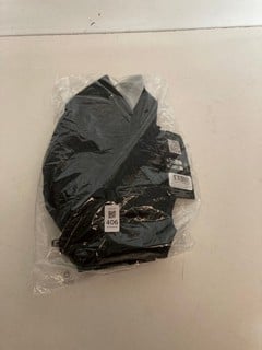 Lot 406  
            Nottingham SR2 - Delivery Only 

                
ENDURA CYCLING SHORTS UK SIZE: S