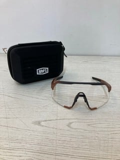 Lot 47  
            Nottingham SR2 - Delivery Only 

                
100% CYCLING GLASSES ORIGINAL RRP: £169.99