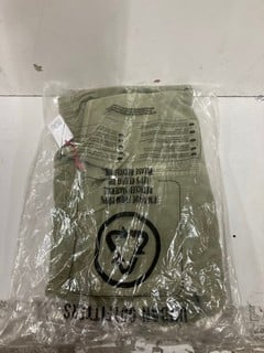 Lot 481  
            Nottingham SR2 - Delivery Only 

                
SAGE CORD HARRIN UK SIZE: M ORIGINAL RRP: £69.00
