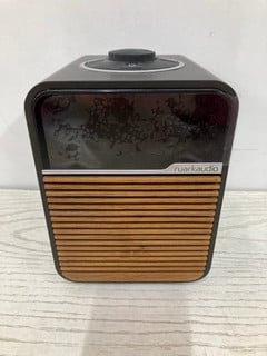 Lot 4  
            Nottingham SR2 - Delivery Only 

                
RUARK AUDIO R1 BLUETOOTH RADIO ORIGINAL RRP: £239.00