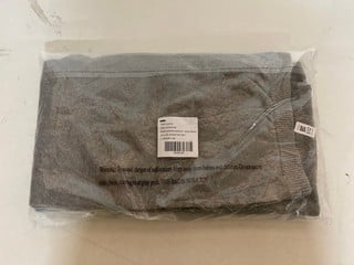 Lot 512  
            Nottingham SR2 - Delivery Only 

                
SOLAR SWEATER SET SIZE : M ORIGINAL RRP: £118.00