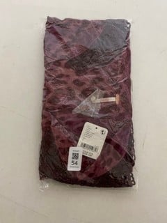 Lot 54  
            Nottingham SR2 - Delivery Only 
                
MY LOVE BLOUSE PRINT UK SIZE: L ORIGINAL RRP: £98.00