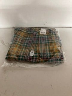 Lot 605  
            Nottingham SR2 - Delivery Only 

                
HUDSON CANYON PLAID UK SIZE : S ORIGINAL RRP : £88.00