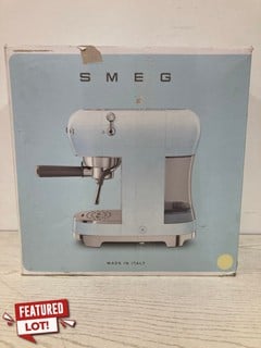 Lot 6  
            Nottingham SR2 - Delivery Only 

                
SMEG RETRO ESPRESSO COFFEE MACHINE ORIGINAL RRP:£399