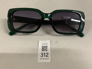 Lot 312  
            Nottingham SR3 - Delivery Only 

                
ELLE GREEN SUNGLASSES