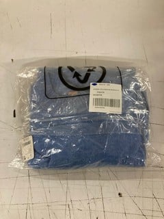 Lot 351  
            Nottingham SR3 - Delivery Only 

                
PHOEBE PULLOVER IN BLUE SIZE: S ORIGINAL RRP:£158
