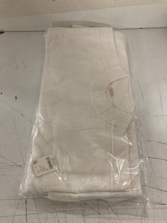 Lot 394  
            Nottingham SR3 - Delivery Only 
                
PHOEBE PULLOVER IN WHITE SIZE: XS ORIGINAL RRP:£158