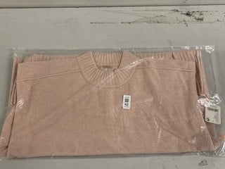 Lot 42  
            Nottingham SR3 - Delivery Only 

                
WOMENS DESIGNER PHOEBE PULLOVER XS (ROSE) ORIGINAL RRP:£158