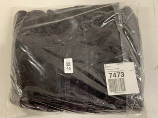 Lot 45  
            Nottingham SR3 - Delivery Only 

                
WOMENS DESIGNER SUZY DENIM FLOCK JACKET M (WINE) ORIGINAL RRP:£248