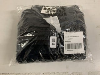 Lot 46  
            Nottingham SR3 - Delivery Only 

                
WOMENS DESIGNER WILLOW CARDIGAN M (BLACK) ORIGINAL RRP:£140