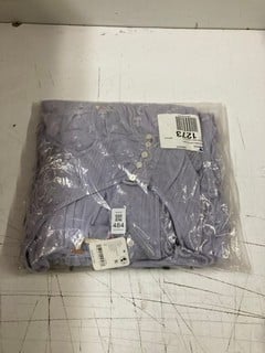 Lot 484  
            Nottingham SR3 - Delivery Only 

                
STEVIE MAXI DRESS IS LILAC SIZE: S ORIGINAL RRP:£$228