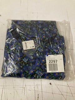 Lot 525  
            Nottingham SR3 - Delivery Only 

                
THE AVENUE MINI IN BLUE SIZE: XS ORIGINAL RRP:$128