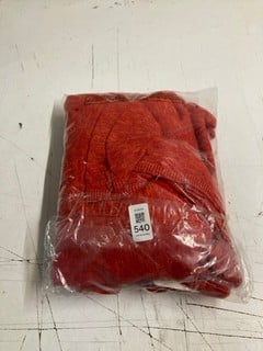 Lot 540  
            Nottingham SR3 - Delivery Only 

                
STOCKTON SWEATER SET IN RED SIZE: XL ORIGINAL RRP:£108