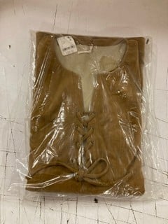 Lot 635  
            Nottingham SR3 - Delivery Only 

                
BRADLEY SUEDE MINI DRESS IN BROWN SIZE: S ORIGINAL RRP:£158