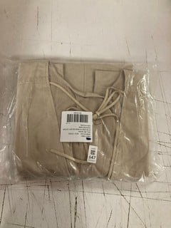 Lot 647  
            Nottingham SR3 - Delivery Only 

                
SAWYER MINI DRESS IN IVORY SIZE: L ORIGINAL RRP:£140