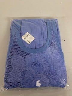 Lot 740  
            Nottingham SR3 - Delivery Only 

                
PEARL FLORAL MAXI DRESS SIZE: XS ORIGINAL RRP:£188
