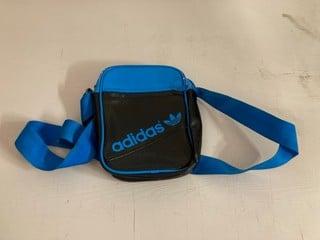 Lot 795  
            Nottingham SR3 - Delivery Only 

                
ADIDAS POUCH