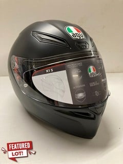 Lot 7  
            Nottingham SR3 - Delivery Only 

                
AGV K1 S MATTE BLACK MOTORCYCLE HELMET XL ORIGINAL RRP:£159